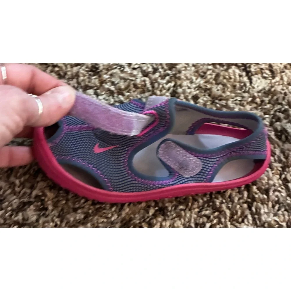 Nike Girls Purple & Pink Sunray Protect 2 Water Sandals Size 10.55
